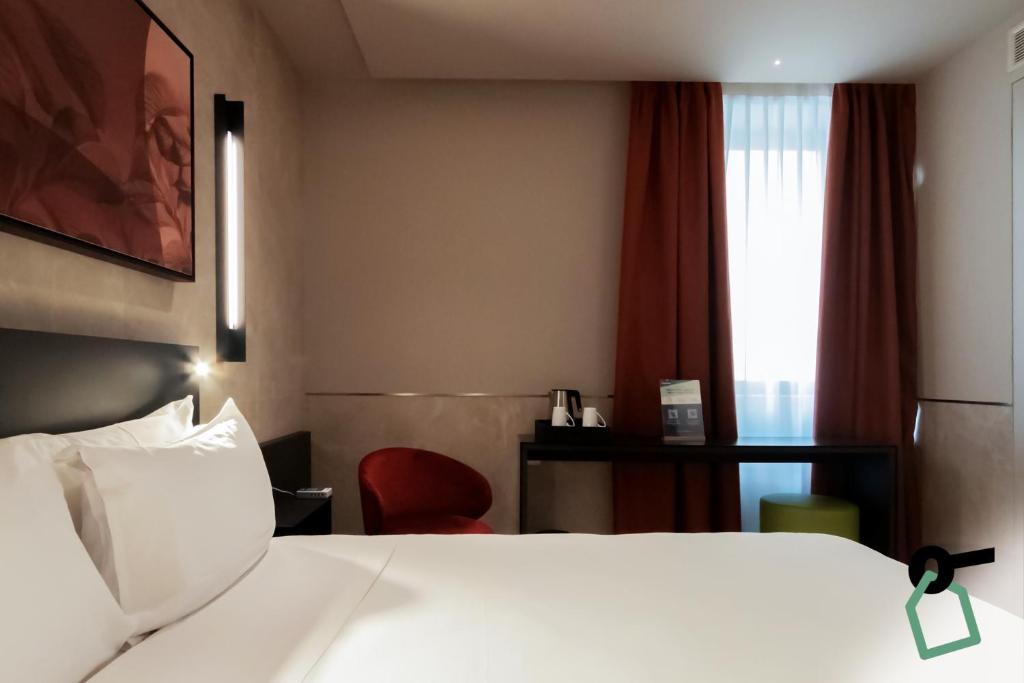 HOTIDAY Room Collection - Milano Cinque Giornate - Resim 24