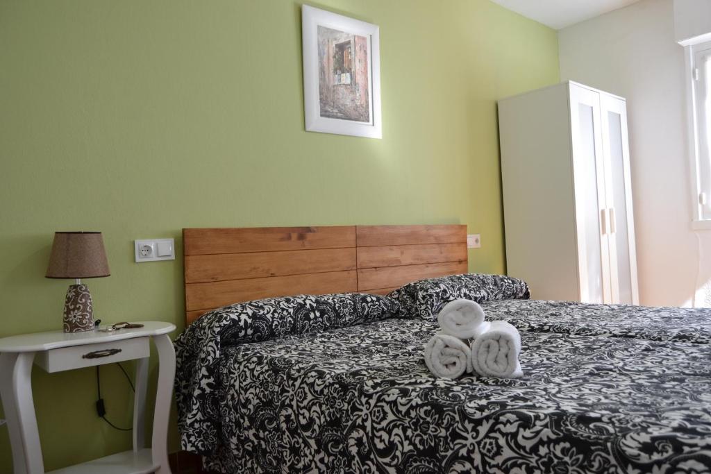 Albergue Valle del Nonaya - Zweibettzimmer Mit Gemeinschaftsbad