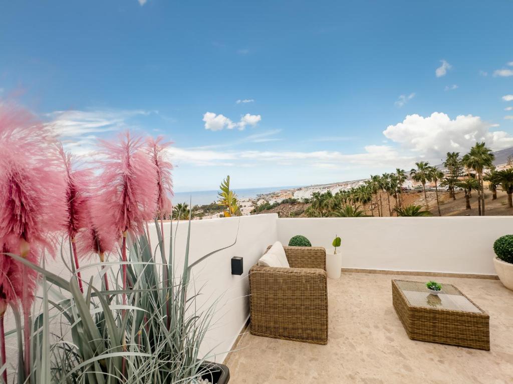 Balkón alebo terasa v ubytovaní Luxury ocean view apartment costa adeje