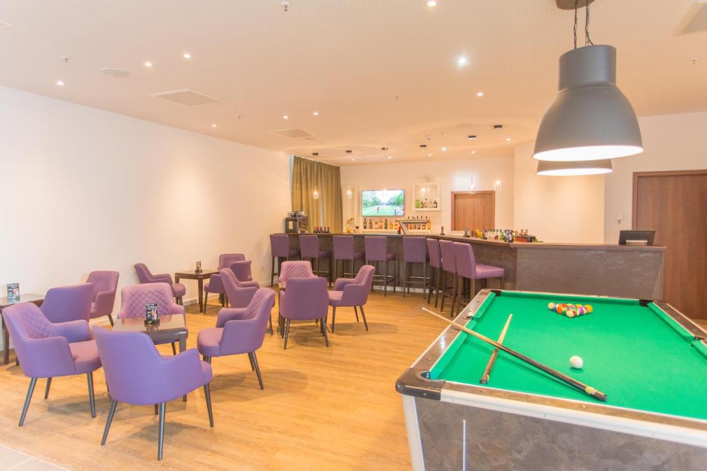 Biliár nebo kulečník v ubytování Hotel absolute