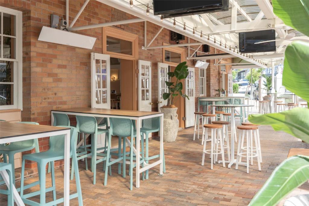 Nightcap at Manly Hotel - Resim 9