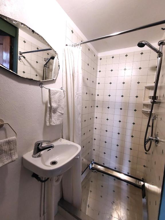 Federation House - Resim 3