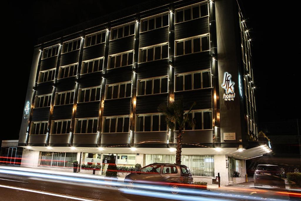 Budova, kde se hotel nachází