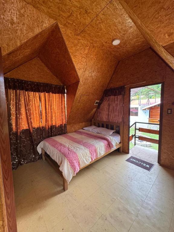 Postel nebo postele na pokoji v ubytování iainn