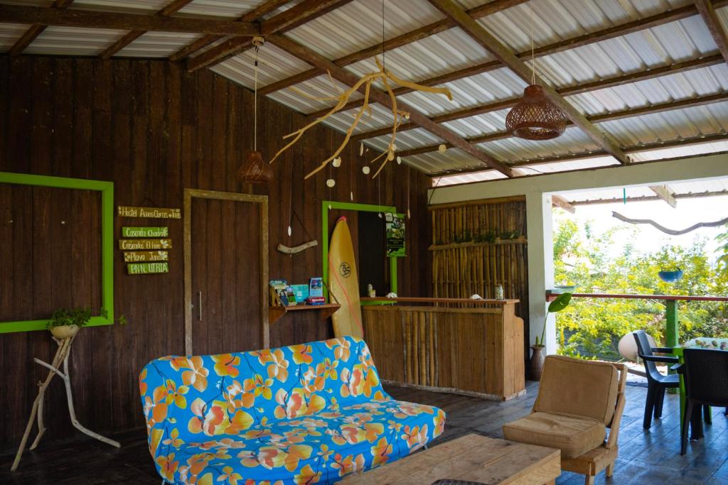 Istumisnurk majutusasutuses Hostal Aguas Claras