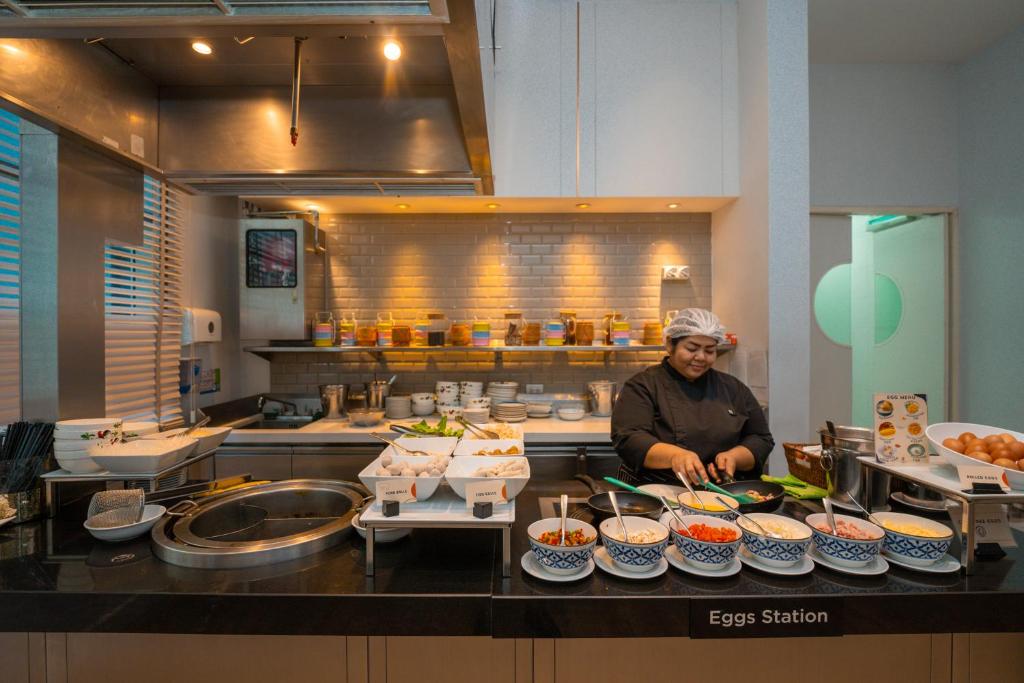 Hyatt Place Bangkok Sukhumvit 24 - Resim 15