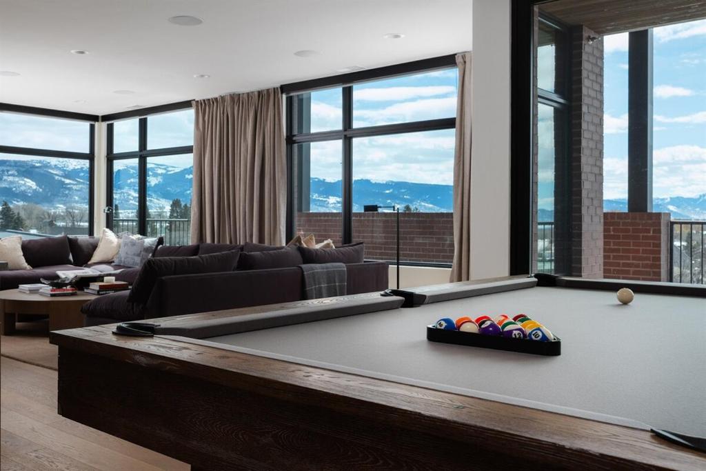 Picture of Newly Built - The Grand -Penthouse -Amazing Views, Driggs (updated ...
