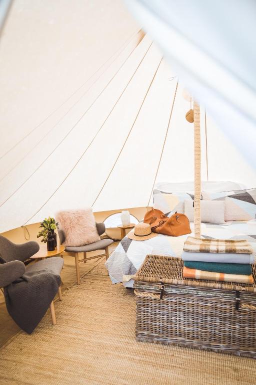 Posezení v ubytování Cosy Tents - Daylesford