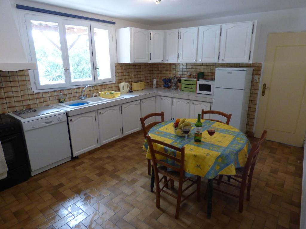 Le Manoir de La Foye - L Ecurie (Three-Bedroom House)