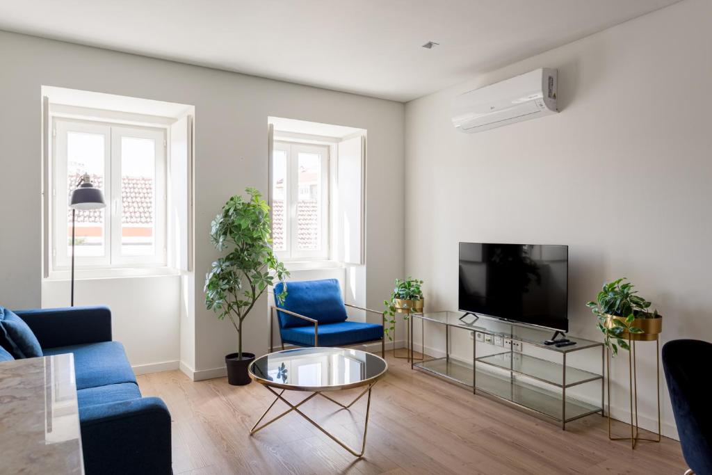 Bright Ajuda Apartment, 2 Bedrooms & AC