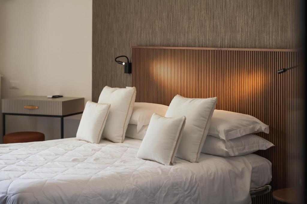 HR Resort - Superior Triple Room With Balcony And Sea View