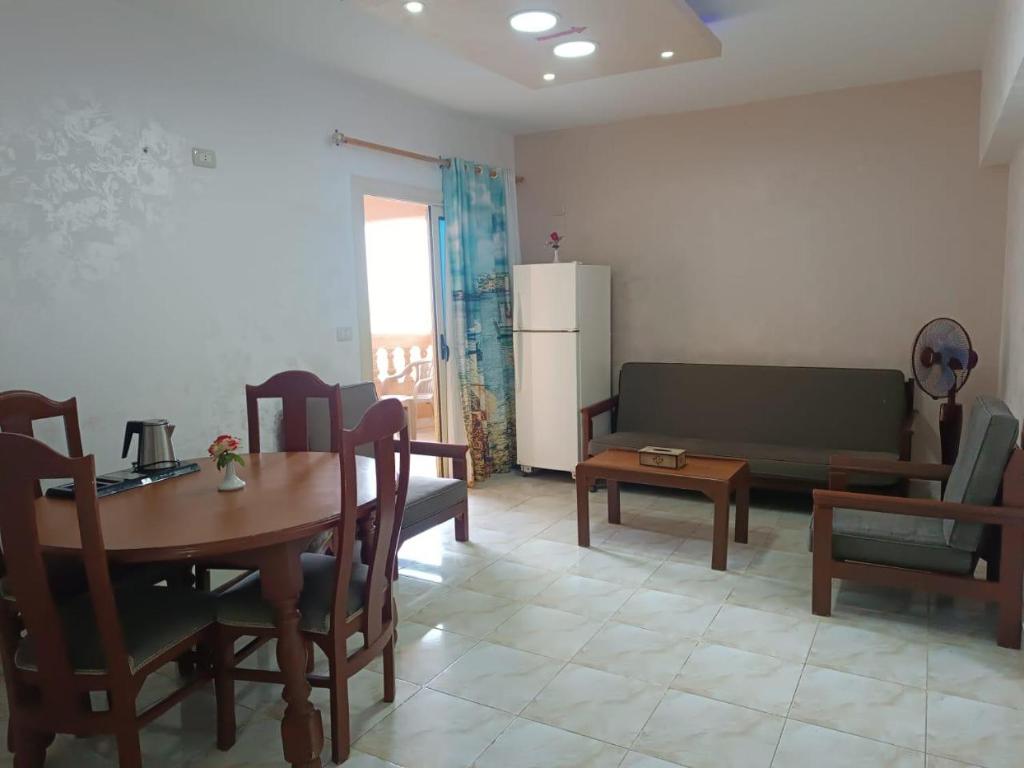 Posezení v ubytování Ras El Bar Apartments Armed Forces