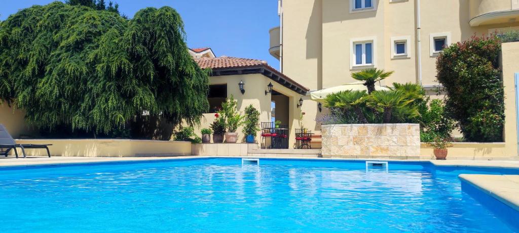 Bazén v ubytovaní Aparthotel Lekavski alebo v jeho blízkosti