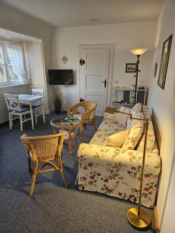 Landhaus Saaleck - Apartment Mit Balkon
