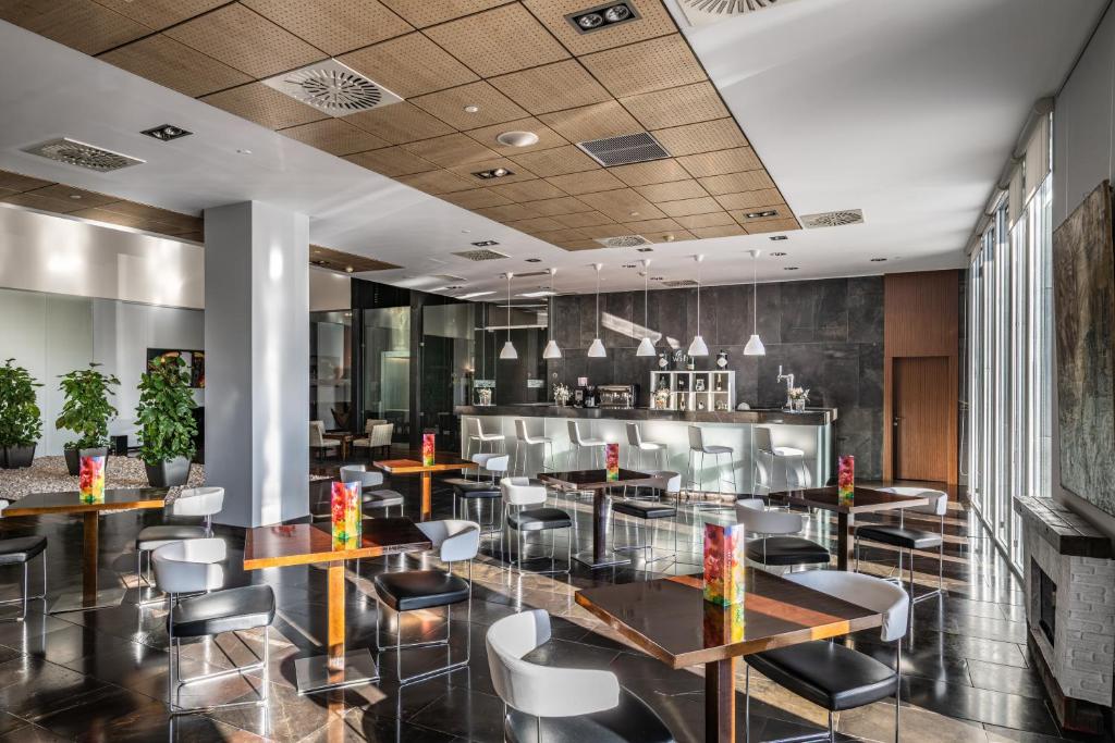 Posezení v ubytování Hotel Diagonal Plaza