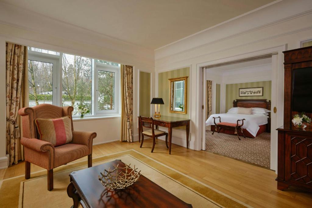 Powerscourt Hotel, Autograph Collection photo