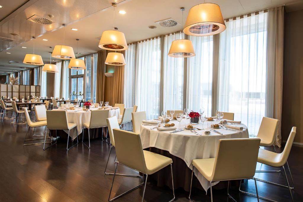 Hotel Diagonal Plaza - Resim 36