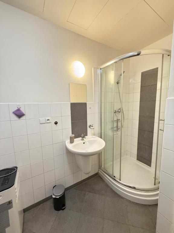 Koupelna v ubytování Sleep & Go Praha 5 Anděl