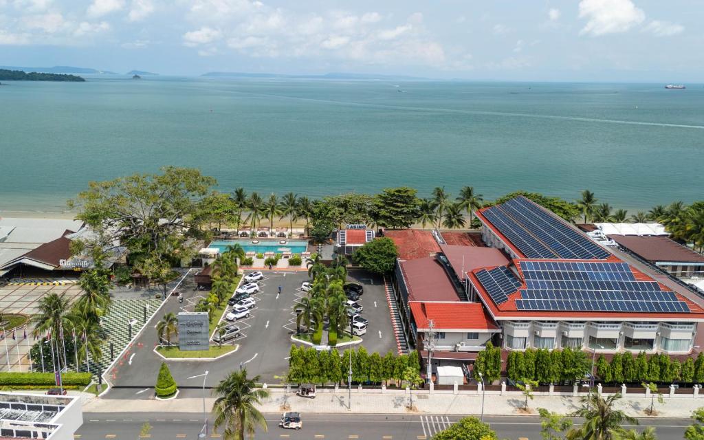 Queenco Entertainment Resort 5