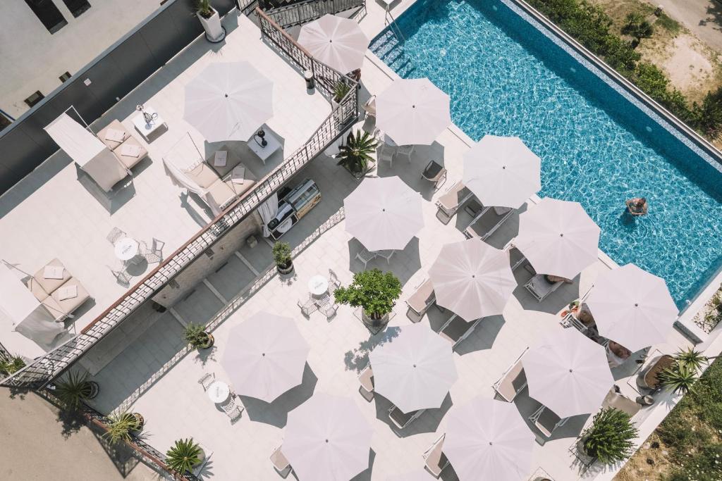 Bazén v ubytování Padam Hotel & SPA nebo v jeho okolí