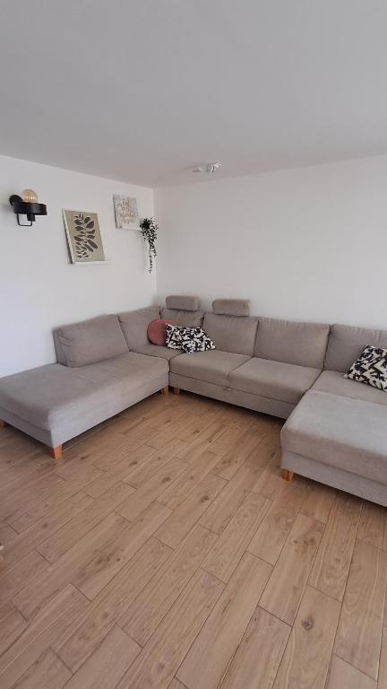 Posedenie v ubytovaní Apartament Biały Domek