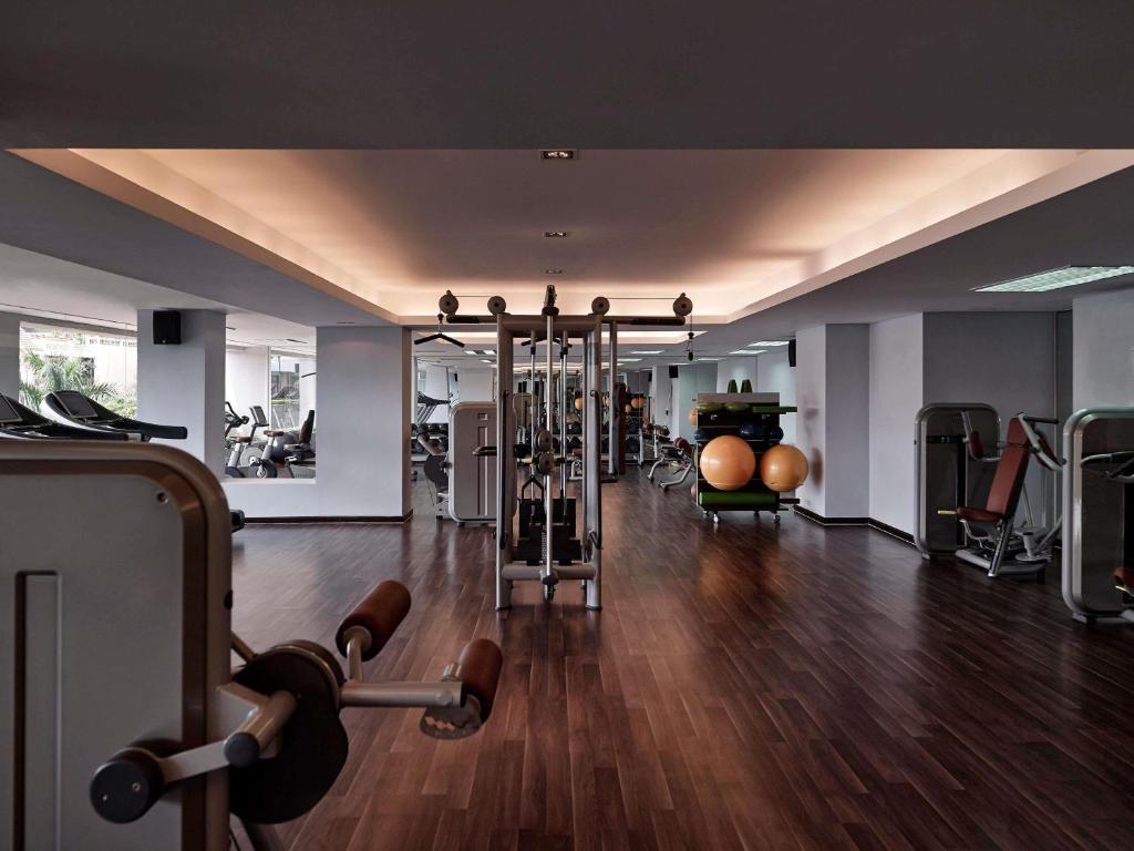 Fitness centrum a/nebo fitness zařízení v ubytování Pullman Hanoi