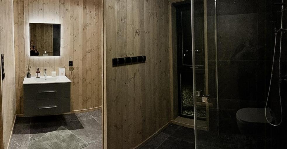 Gallery image ng Cabin Embraced By Extrairdinary Nature sa Hafslo