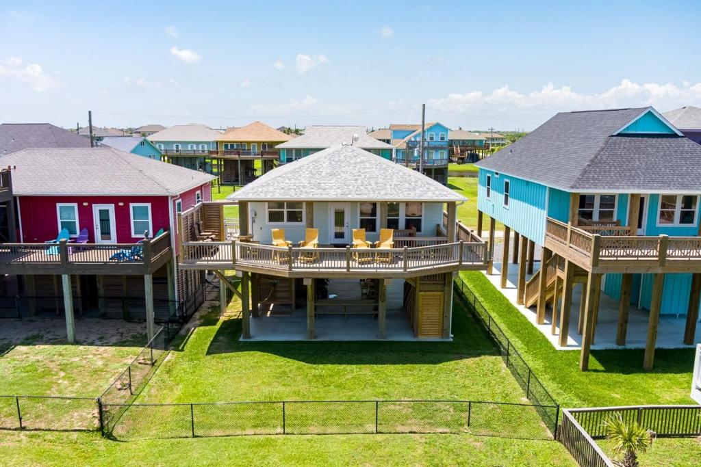an aerial view of a row of houses at Breeze Easy home in Crystal Beach