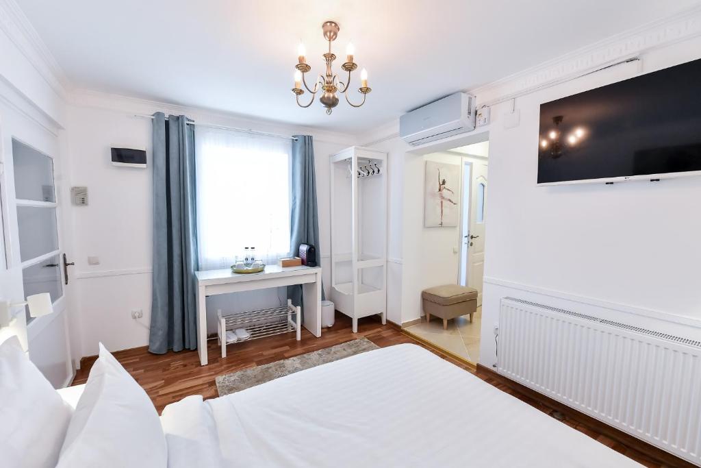 Casa Baritiu - budget - Resim 1