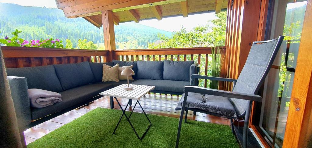Výhľad na hory alebo výhľad na hory priamo z apartmánu