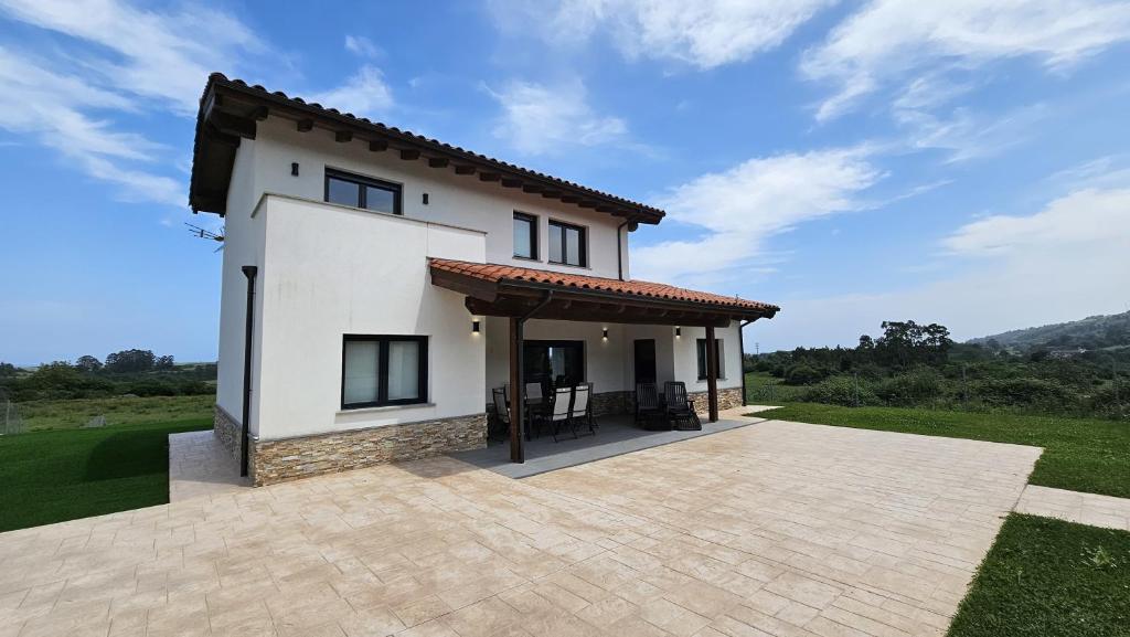 Bygningen som villaen ligger i