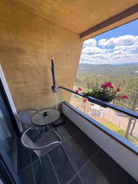 A balcony or terrace at Divčibarski pogledi