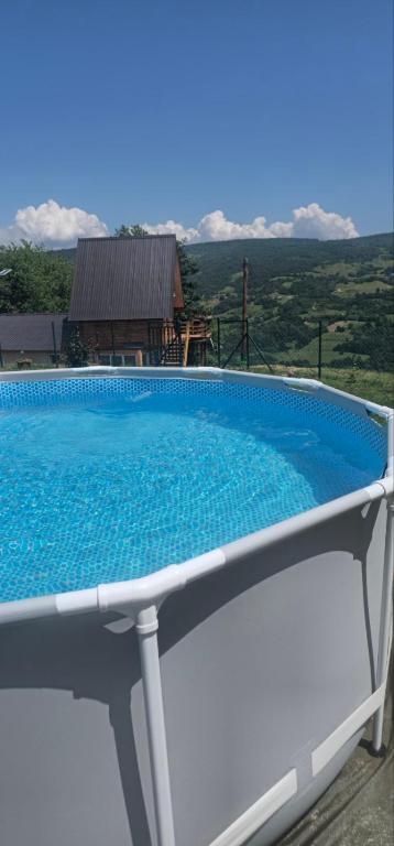 Bazén v ubytování Mountain House Bošković nebo v jeho okolí