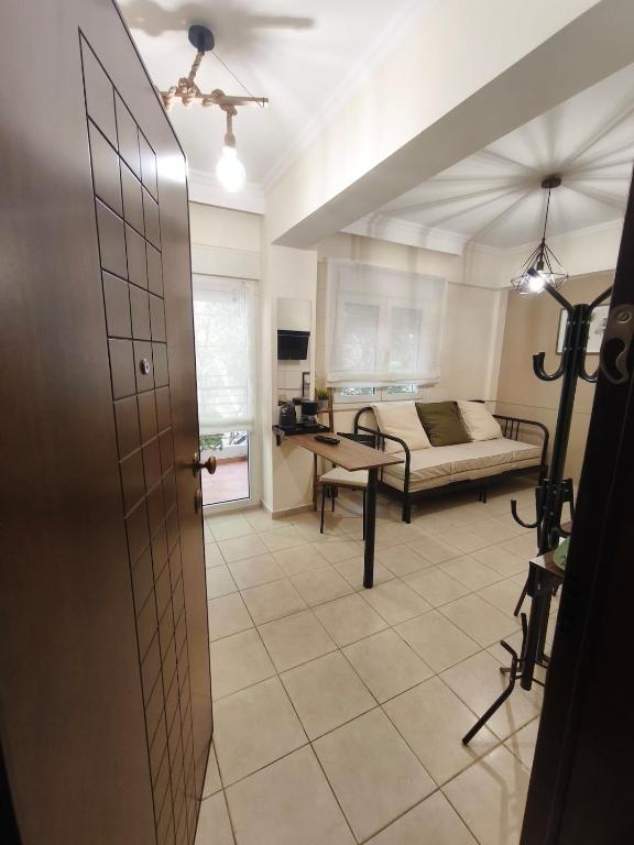 Central Petite Hideaway with Balcony- Near Station