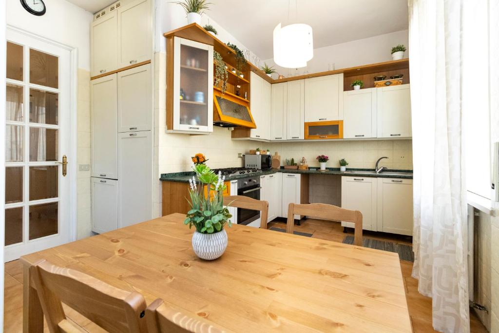 Kuchyň nebo kuchyňský kout v ubytování casa a colori
