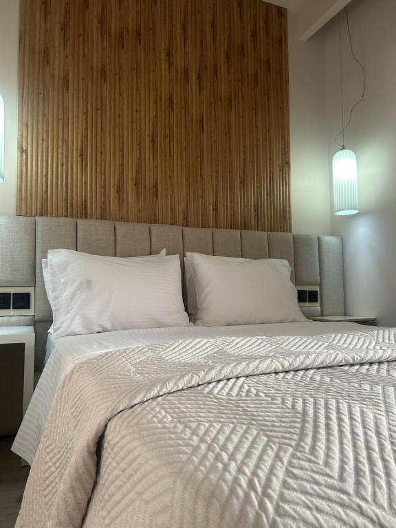 CROSS PLAZA, Stavros (updated prices 2025) - 17