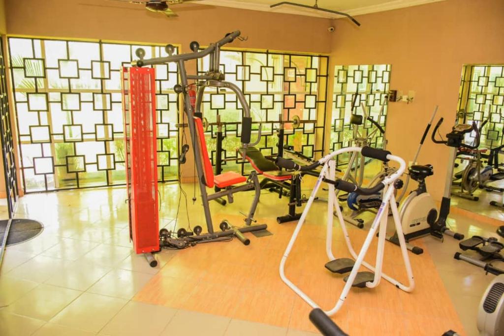 Fitness centrum a/nebo fitness zařízení v ubytování Abba Suites