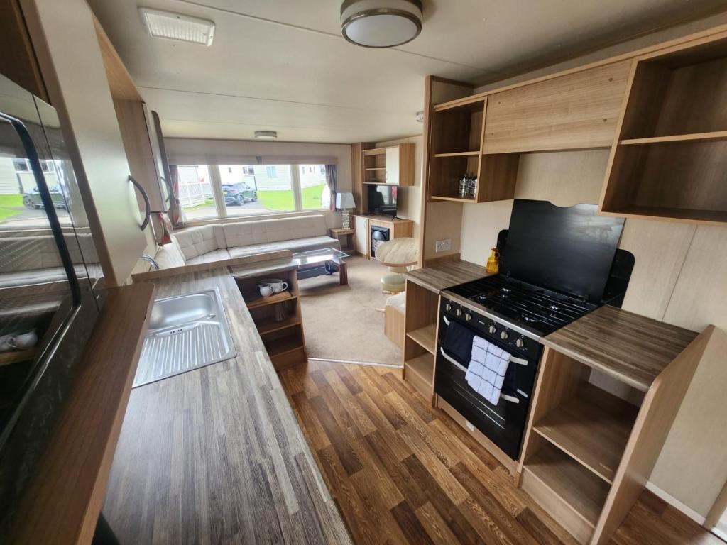 Η κουζίνα ή μικρή κουζίνα στο PetFriendly- FamilyFriendly- 8Berth- Tattershall