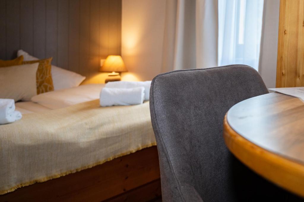 Magali's, Bed & Breakfast - inclusive Summer Card - 12