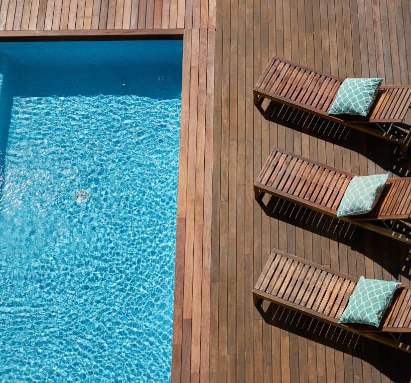 Bazén v ubytování TOC Hostel Barcelona nebo v jeho okolí