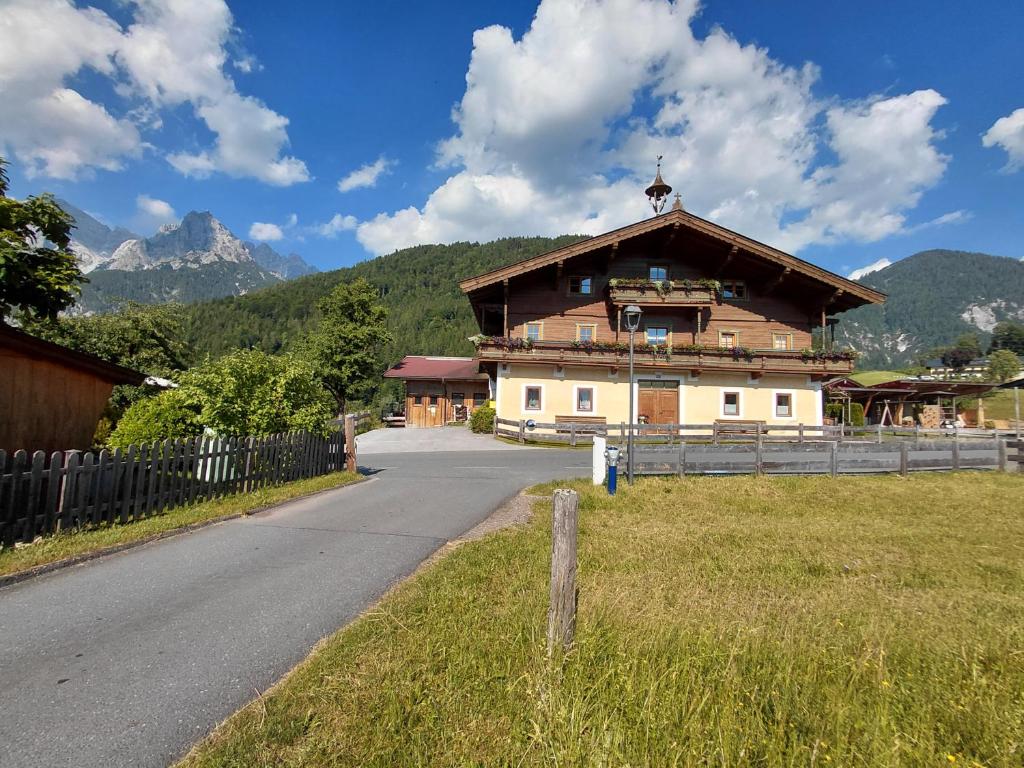 Nespecifikovaný výhled na hory nebo výhled na hory při pohledu z apartmánu