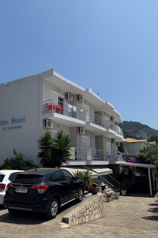 Harilla Hotel