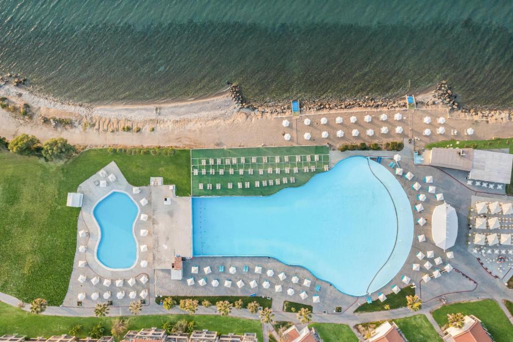 Basen w obiekcie White Olive Marine Aquapark lub w pobliżu