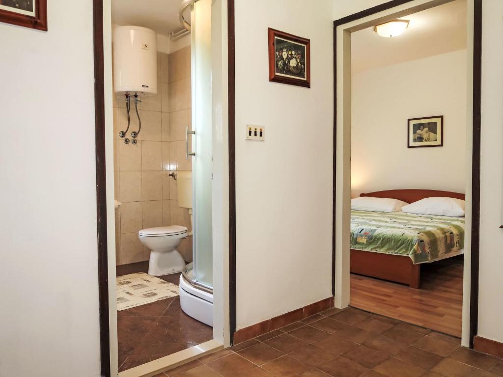 Łazienka w obiekcie Apartment Violetta-2 by Interhome