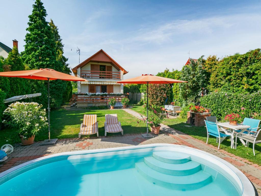 Bazén v ubytování Holiday Home Flamingo by Interhome nebo v jeho okolí