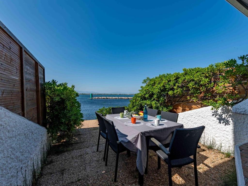 Apartment Coudalère-Guadeloupe-9 by Interhome