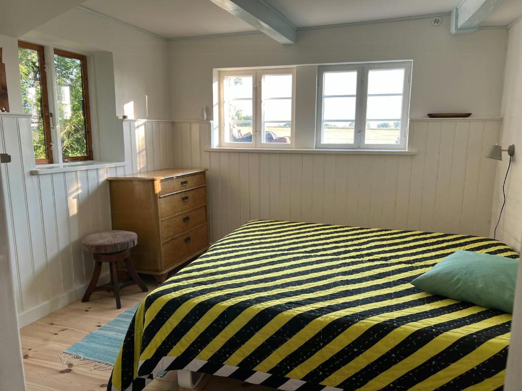 Idyll And Open Spaces On Skarø In The Archipelagoにあるベッド