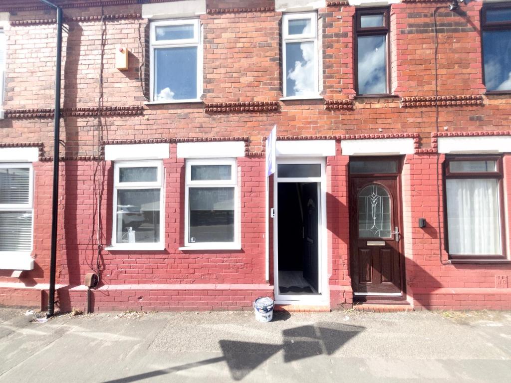 Το κτήριο όπου στεγάζεται  το διαμέρισμα