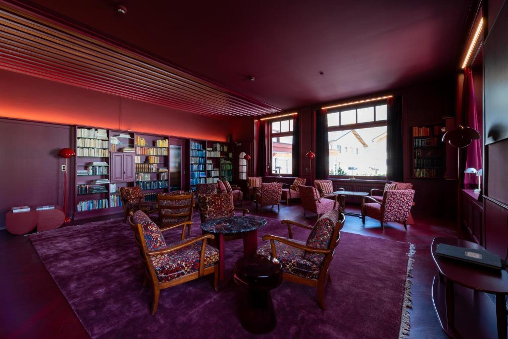Posezení v ubytování Hotel Engadinerhof Pontresina