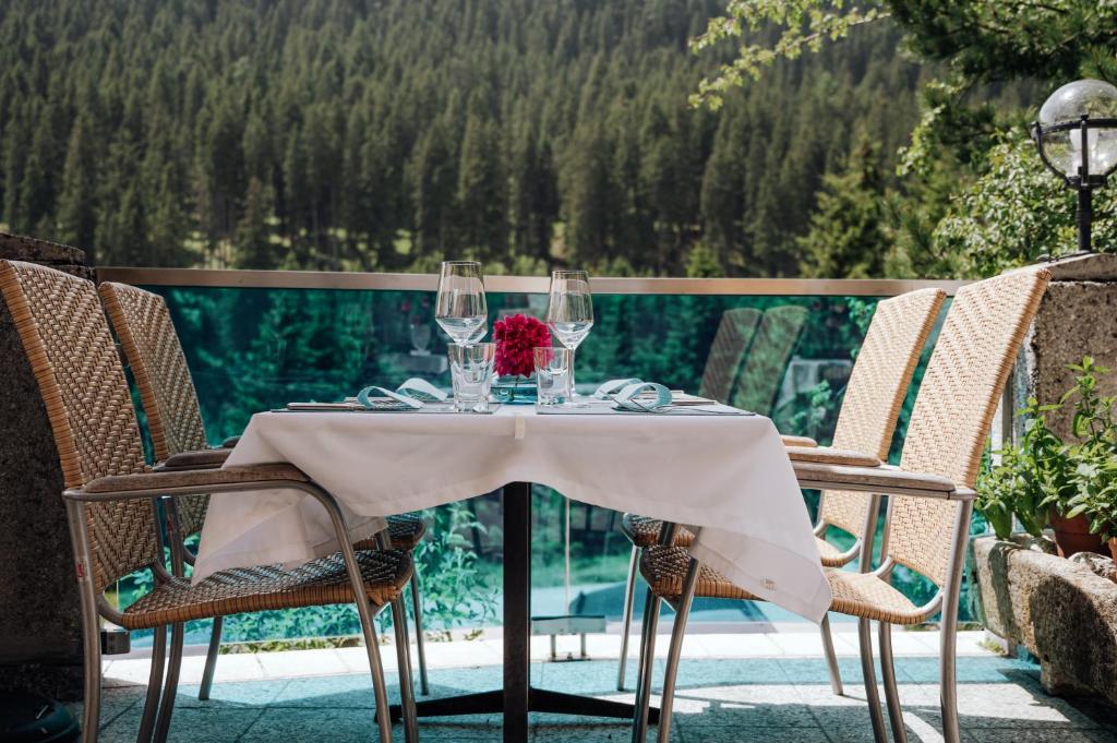 Fotografie z fotogalerie ubytování Berghotel Ronach v destinaci Königsleiten